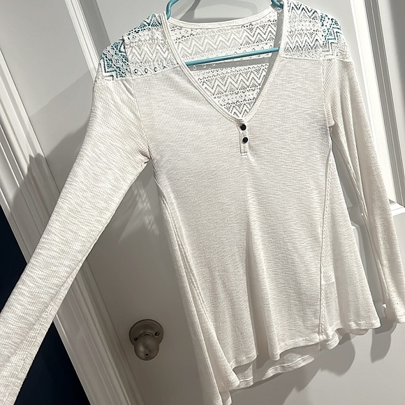 Hollister Long sleeve Top - Picture 3 of 4